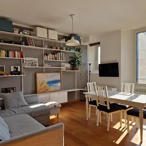 Appartamento Modern Bright And, Milano
